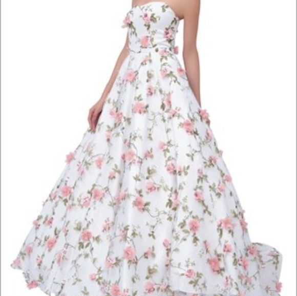 Strapless Ballroom Wedding or Prom Dress size 12 - Picture 2 of 3